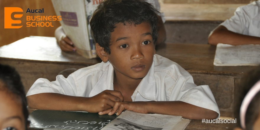 AUCAL Bussines School Blog educacion ¿Queremos realmente cambiar la educación tradicional?