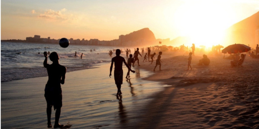 AUCAL Bussines School Blog educacion Viajes con sentido social: Ventajas de hacer un voluntariado en Brasil