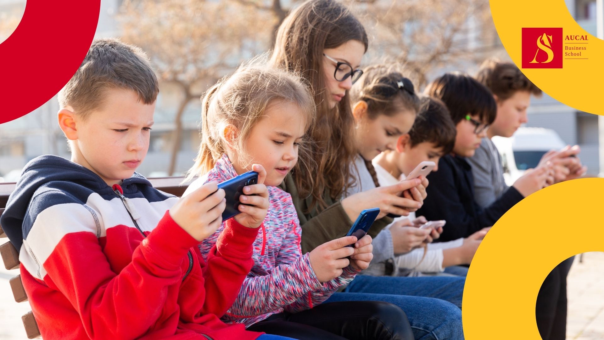 AUCAL Bussines School Blog educacion Hipnosis digital: el descontrol del uso de las pantallas en la niñez