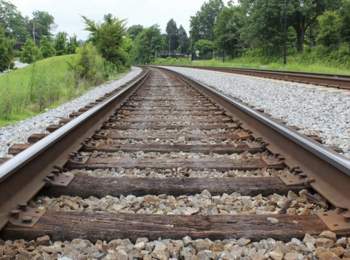 AUCAL Bussines School Disfruta viajando con los precios más bajos en billetes de tren y AVE